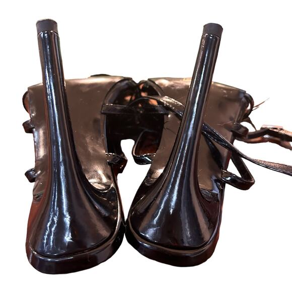 Azalea Wang Heels 6 Black Ankle Strap Feathers Stiletto whimsygoth Witchy NWOB - Picture 9 of 10